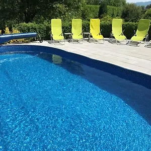 3* Penzion Dvůr Stráň